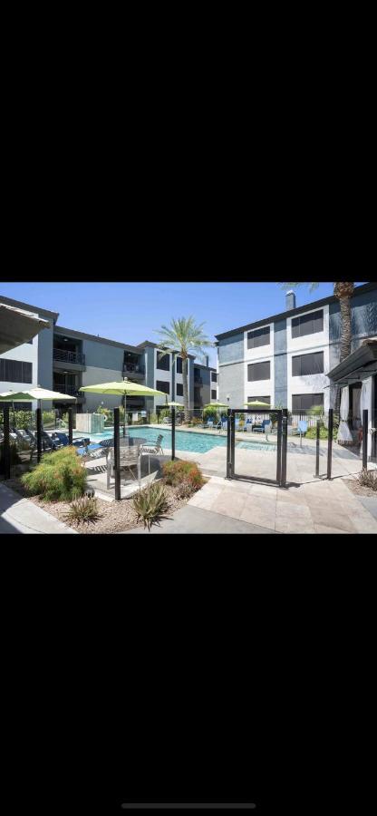 Appartement Luxury Mountain View 2Br With Balcony Located In Scottsdale Extérieur photo