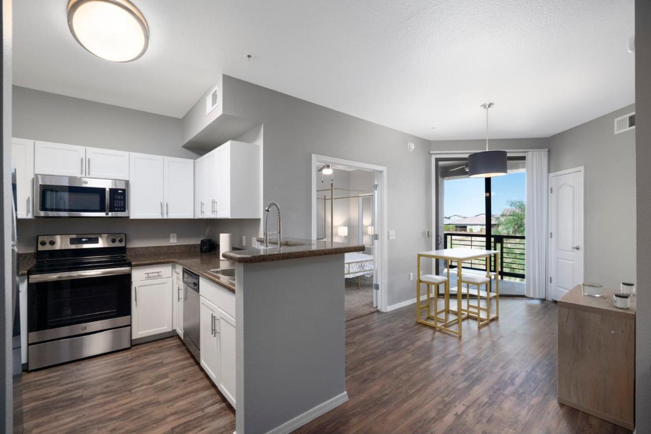 Appartement Luxury Mountain View 2Br With Balcony Located In Scottsdale Extérieur photo